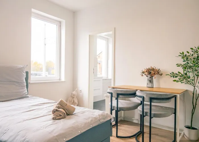 Гостевой дом Geba Bed & Single Rooms-15 Min To Station 3*